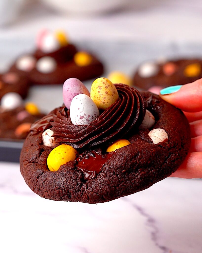 Mini egg cookie