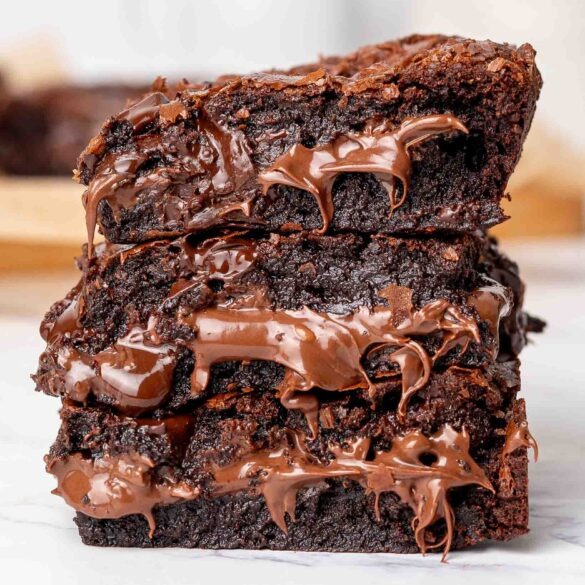 Fudgy flourless nutella brownies