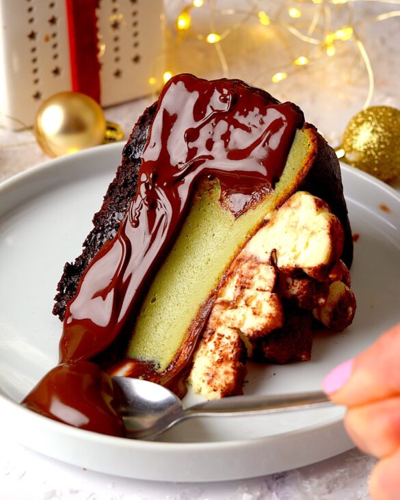 Pistachio Tiramisu Brownie Basque Cheesecake