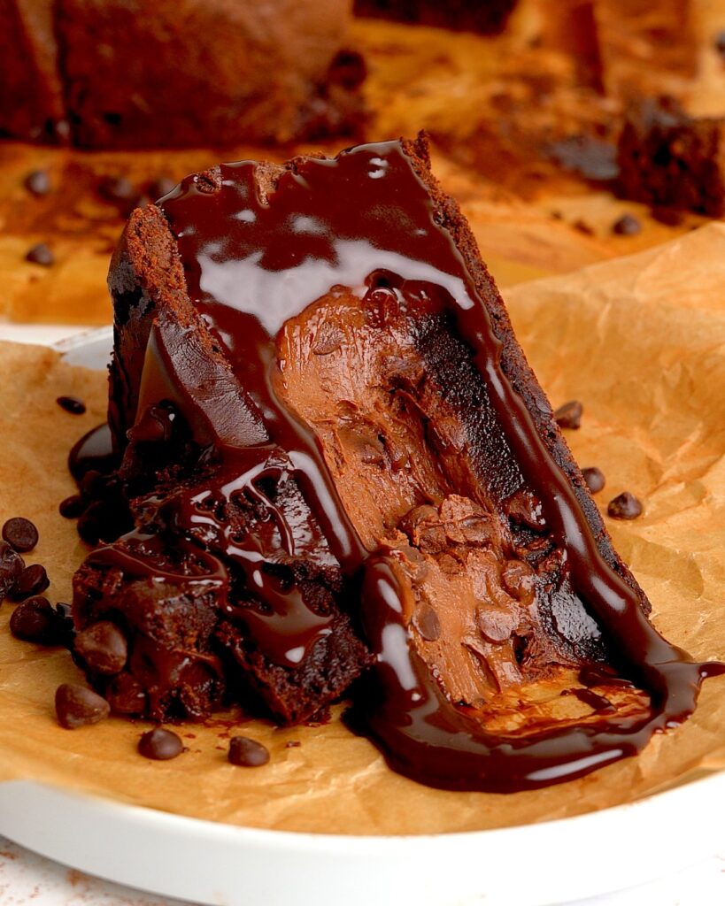 Chocolate-chip-brownie-basque-cheesecake.jpg - Ems Foodie Fix A slice of chocolate chip brownie basque cheesecake.