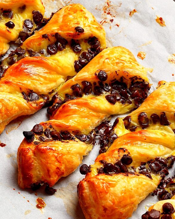 Chocolate Custard Twists – 3 Ingredient Supermarket Copycat recipe