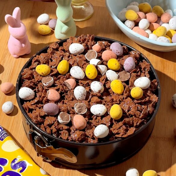 Mini egg crunch cake perfect easter dessert.